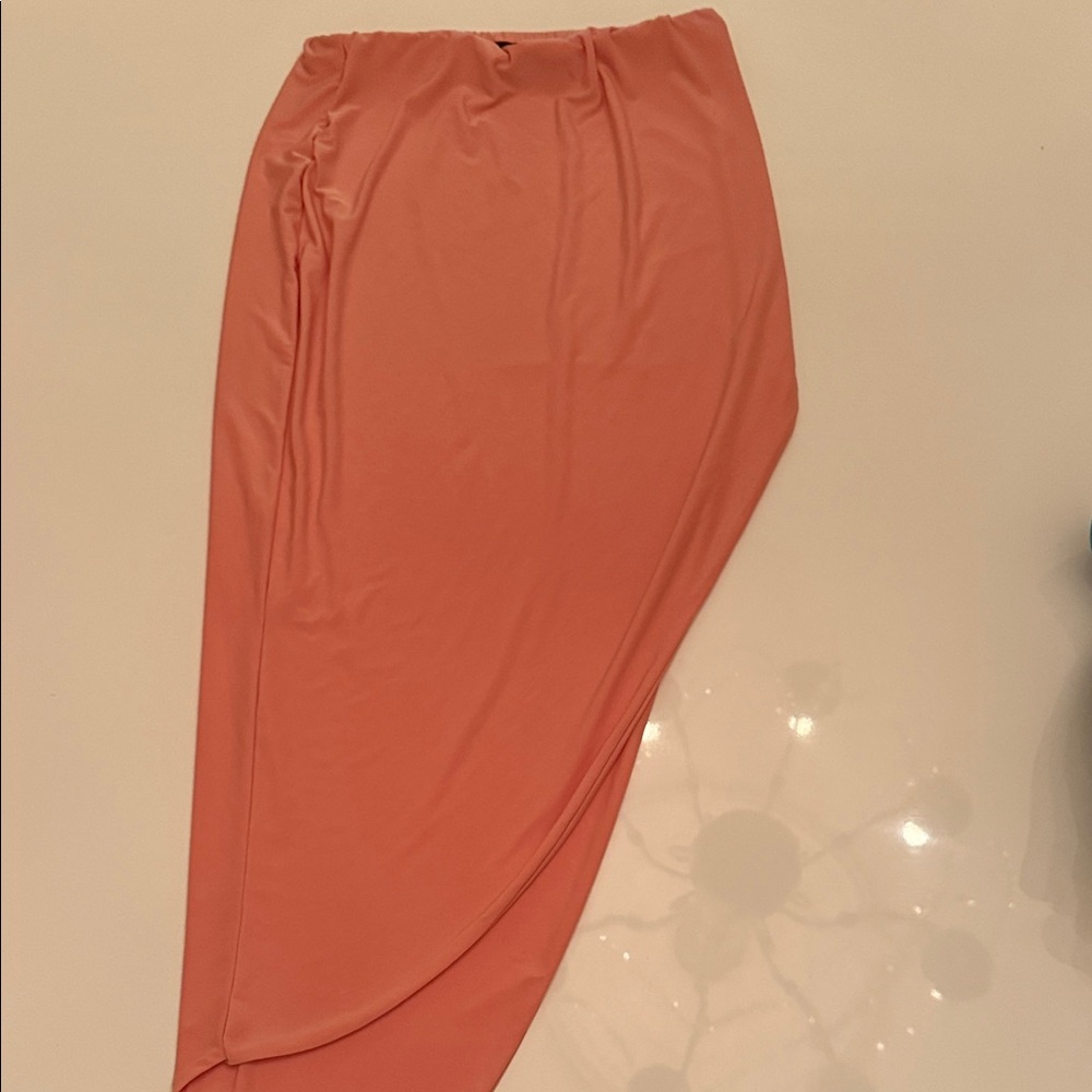 PrettyLittleThing Coral Maxi Skirt